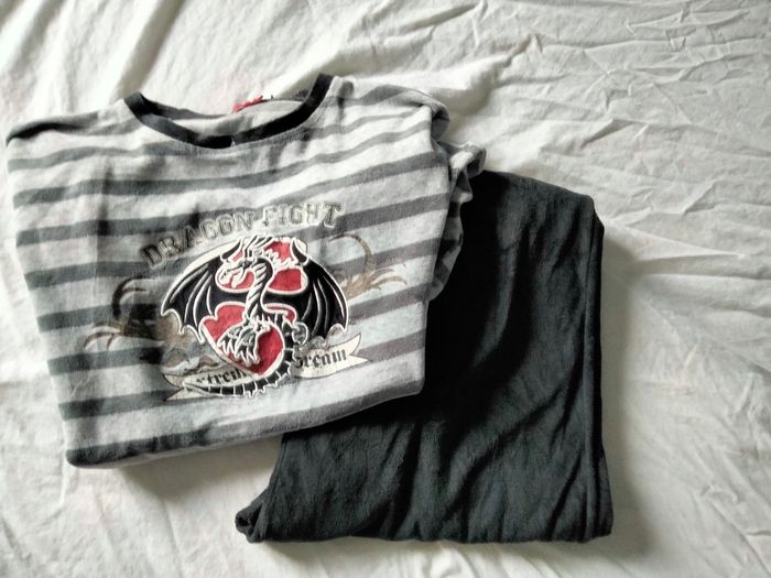 Pyjama 16 ans - photo numéro 5