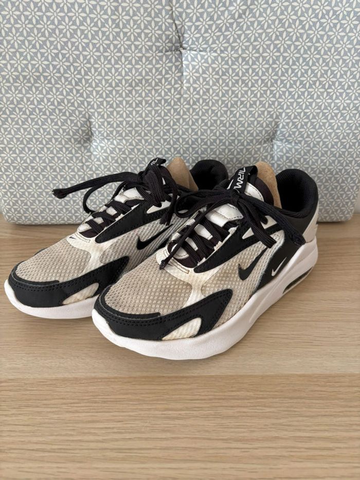 Paire de Baskets "Air Max Bolt" Taille 36 - photo numéro 2