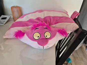 Peluche coussin cheshire
