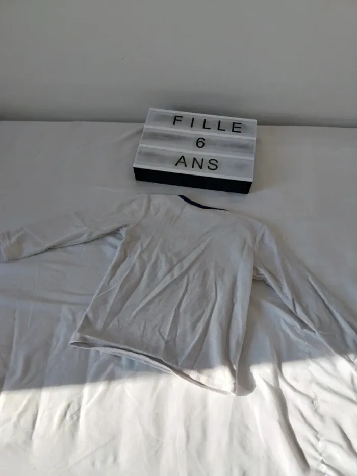 Haut de pyjama fille 6 ans - photo numéro 2