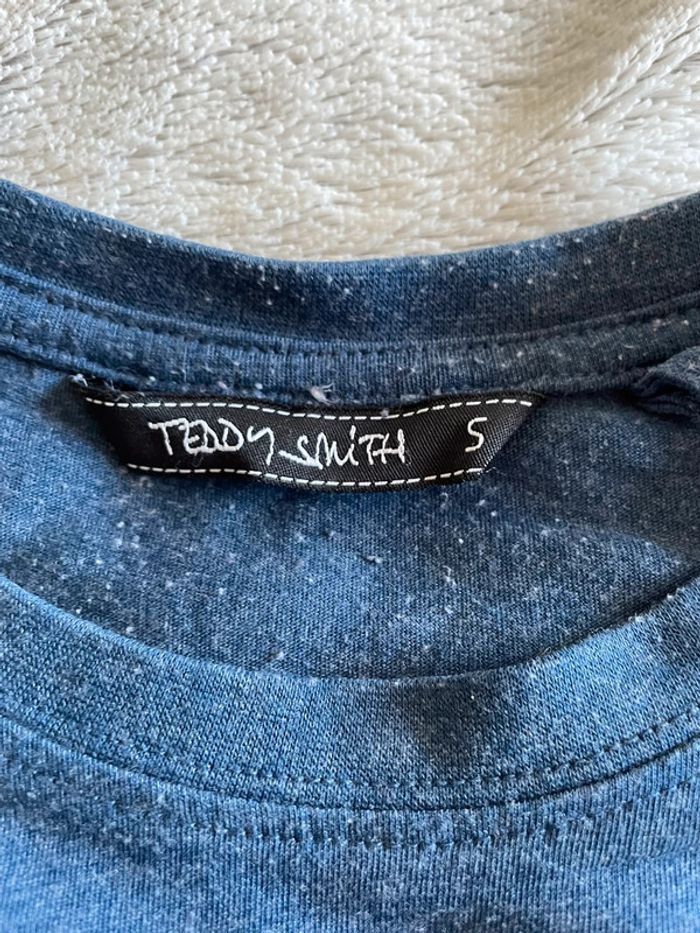 Teeshirt Teddy smith taille s - photo numéro 2
