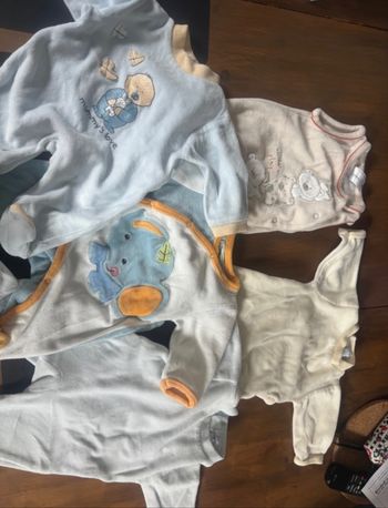 Lot de pyjama 0 mois/ naissance