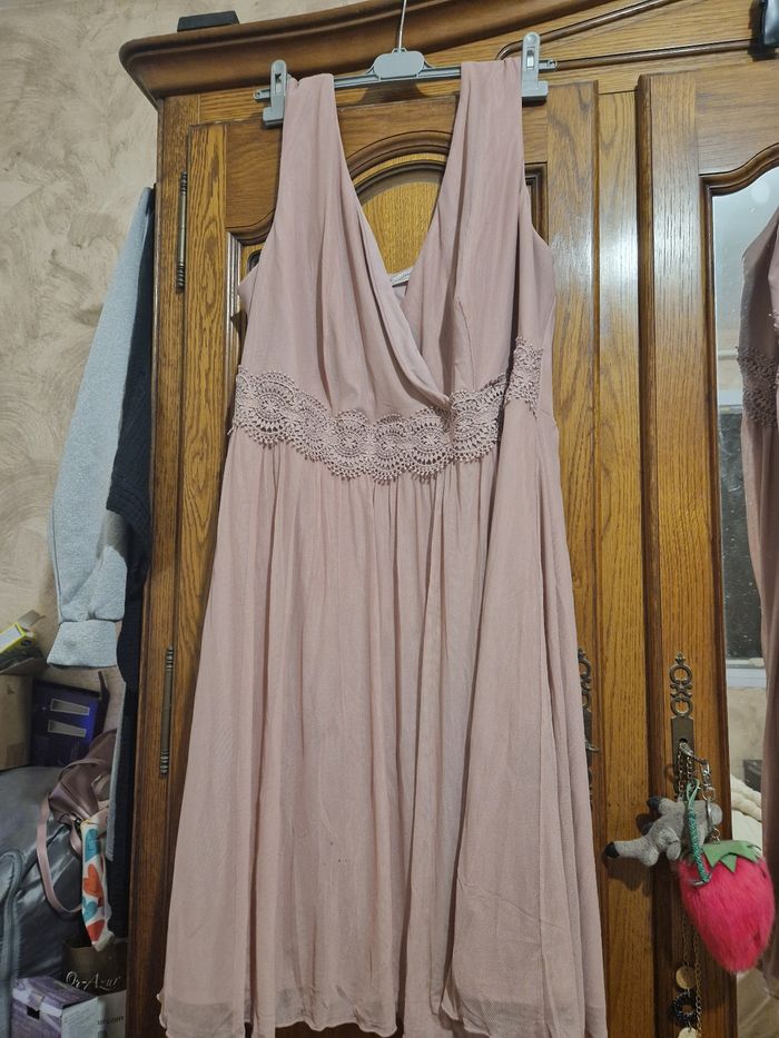 Vend  robe femme soirée mariage - photo numéro 2