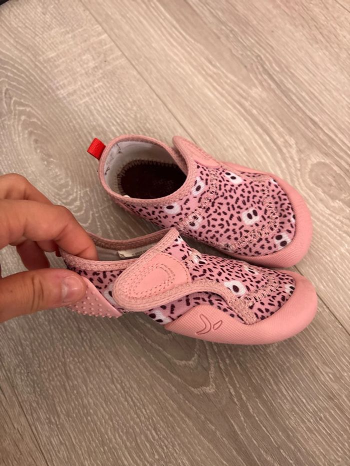 Chaussons de sport, taille 24 décathlon