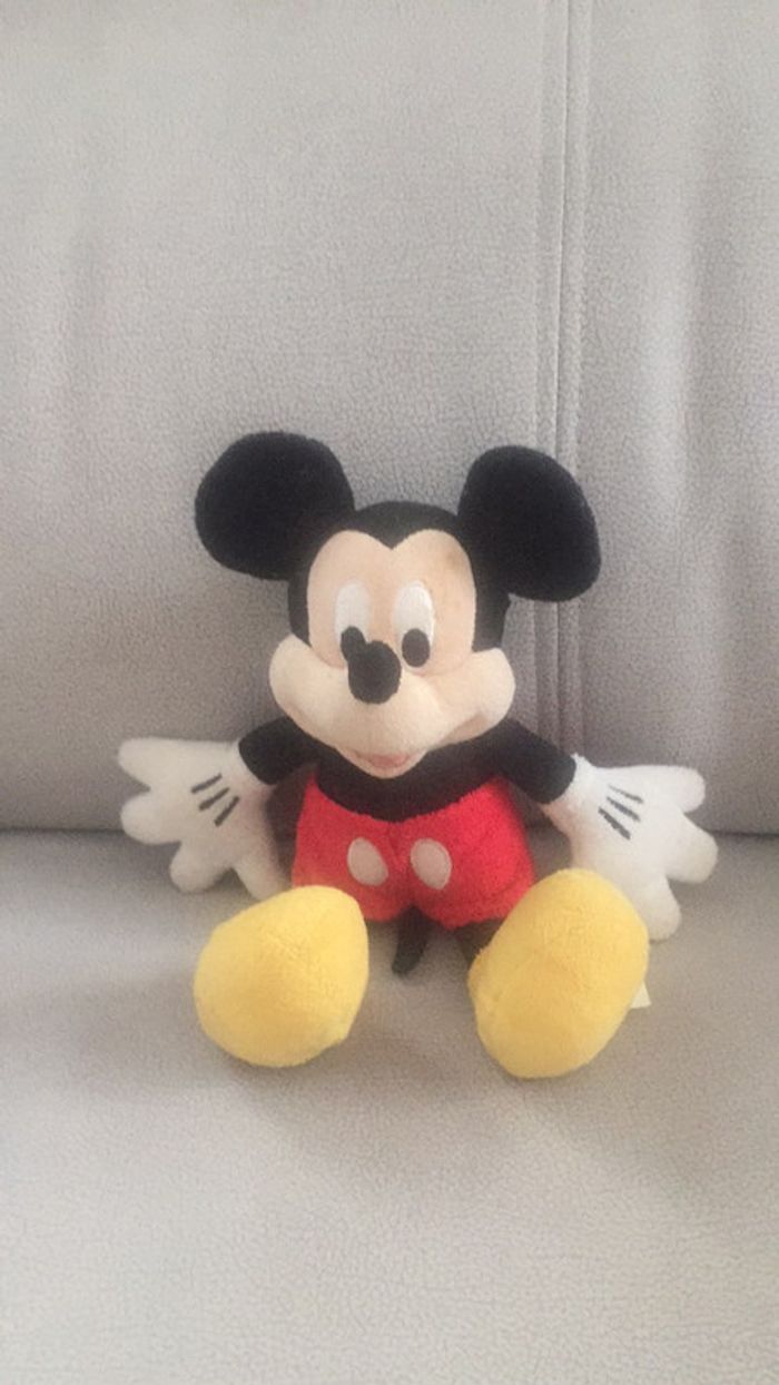 Peluche Mickey Disney Store - photo numéro 2
