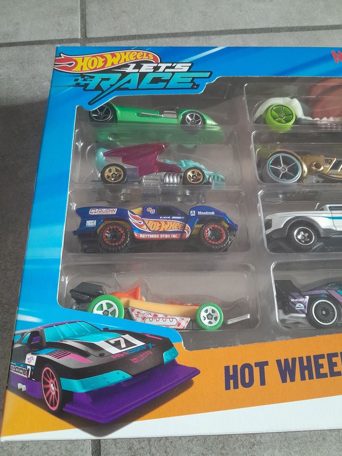 Pack de 8 voitures Mattel Hot Wheels Netflix Let's Race - photo numéro 2