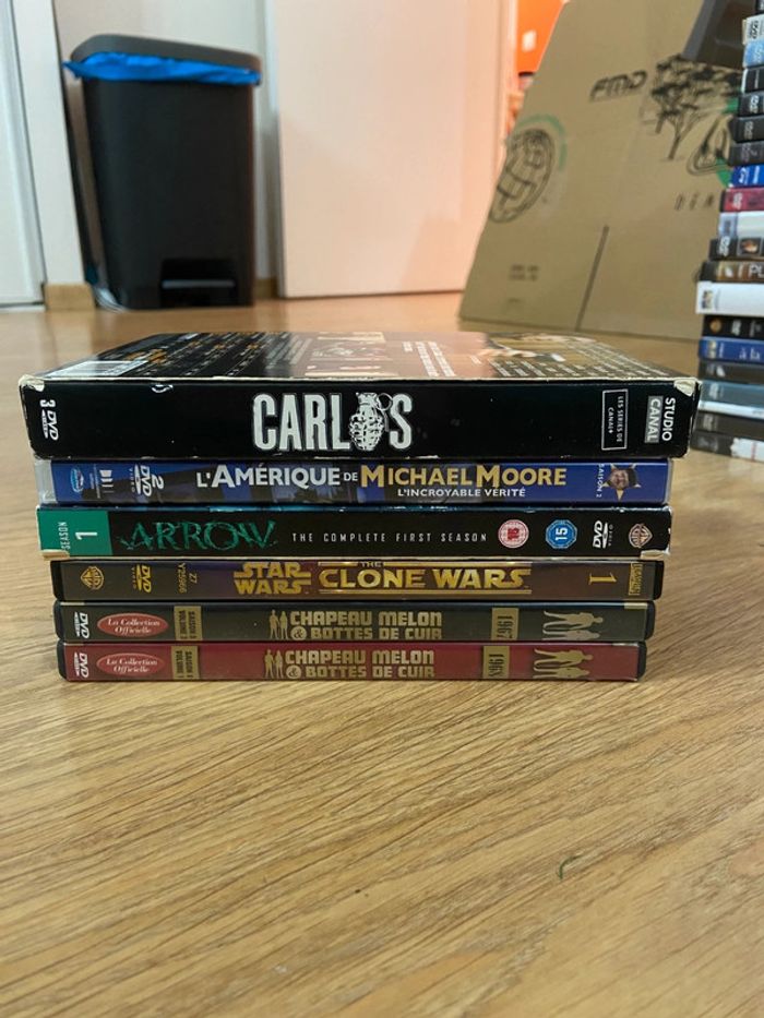 Lot de 6 DVD de séries diverses