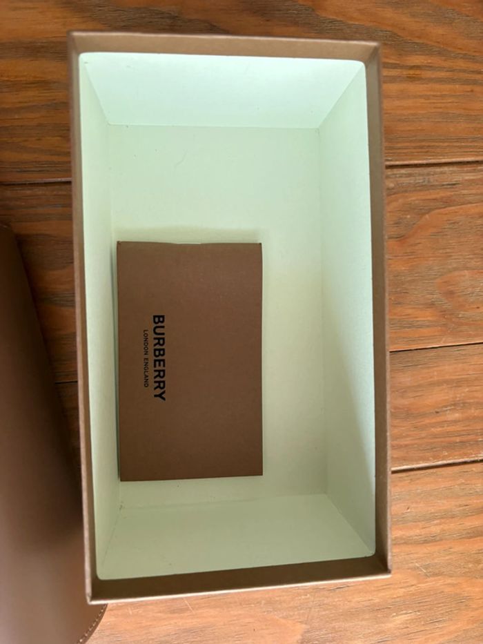 Lunettes soleil Burberry - photo numéro 8