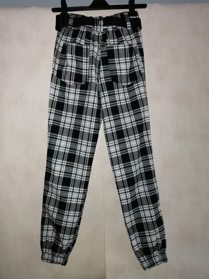 Pantalon Jennyfer et sa ceinture T32 Neuf - photo numéro 2