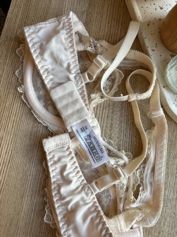 Soutien gorge beige - photo numéro 3