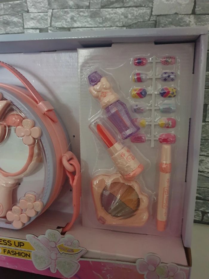 Sac et accessoires de beauté - photo numéro 2