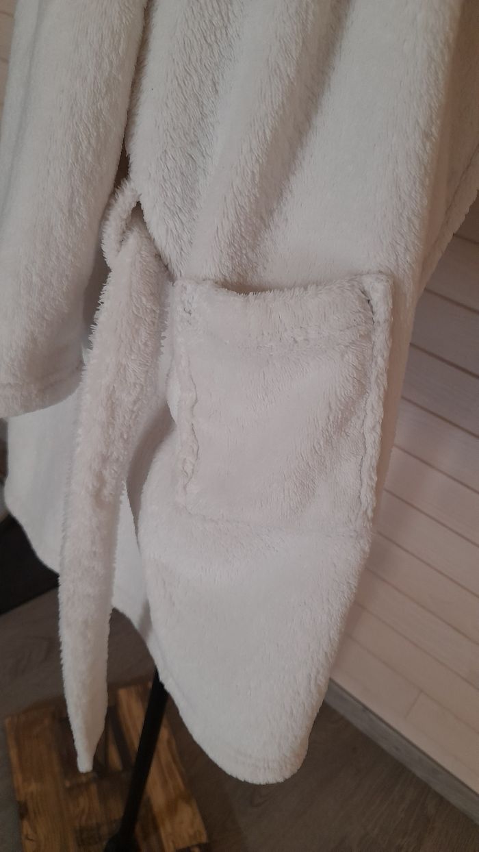 Robe de chambre  à capuche 6 ans - photo numéro 10