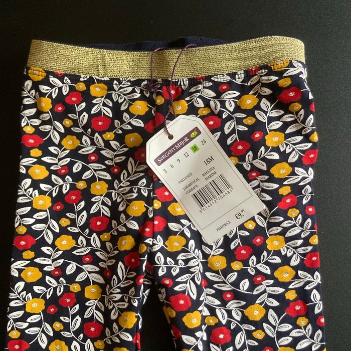 Un legging fleuri - photo numéro 2