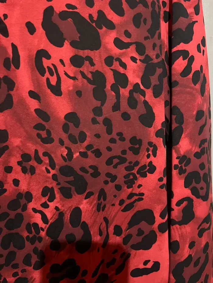 Blouse léopard rouge et noir - photo numéro 3