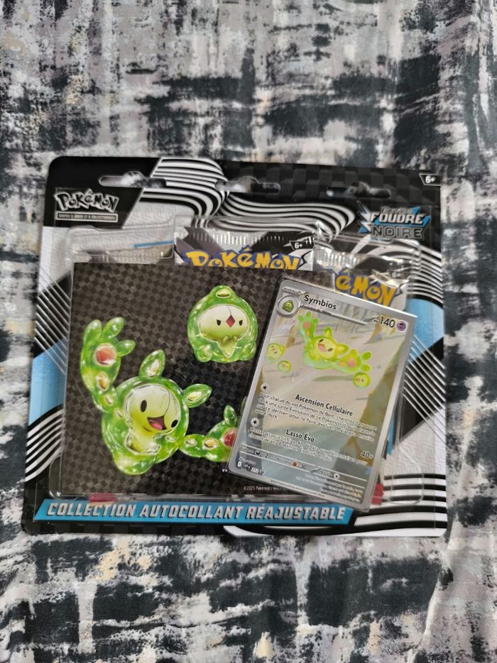 Tripack pokémon Ev10.5 foudre noire