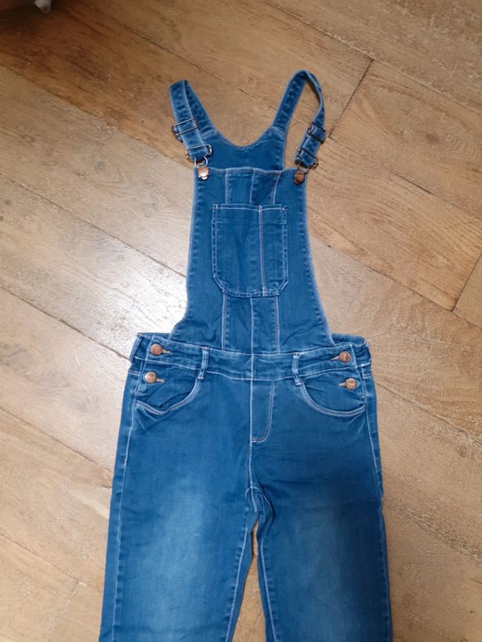 Salopette en jean. Taille 12 ans. Okaidi - photo numéro 2