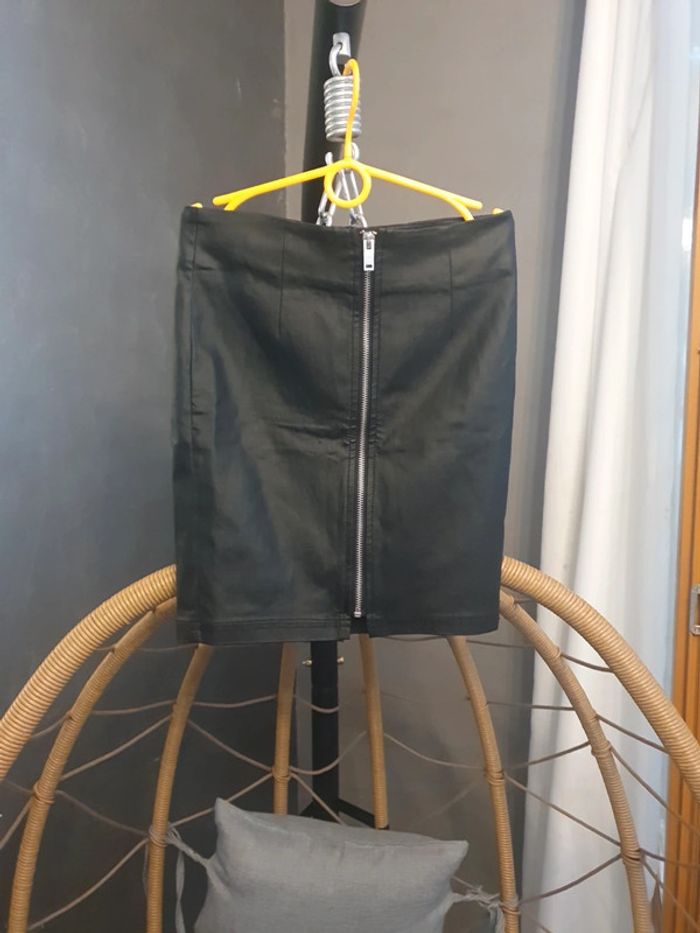 Jupe noire jennyfer - photo numéro 2