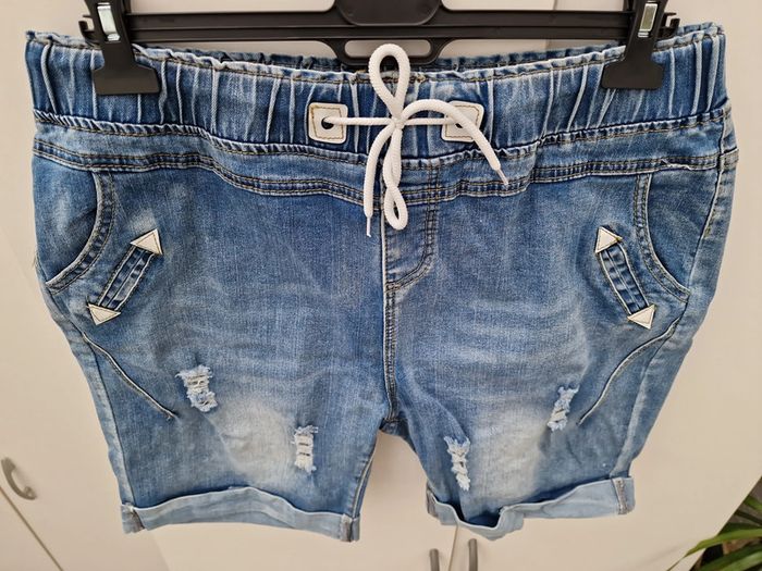 Short En Jeans Bleu Troué Details Blancs - photo numéro 4