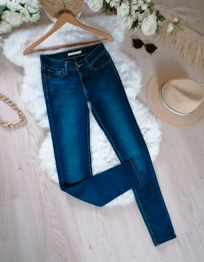 Jolie jeans Levi's taille XS - photo numéro 2