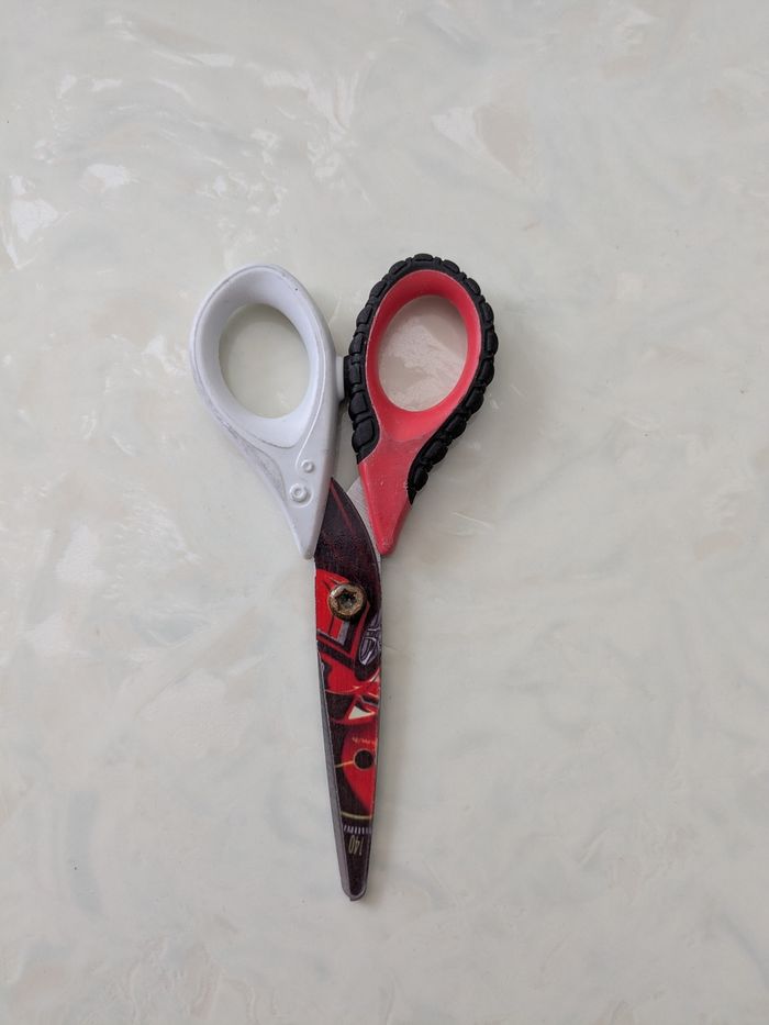 Paire de ciseaux Maped Tatoo innovation, avec anneaux souples. - photo numéro 2