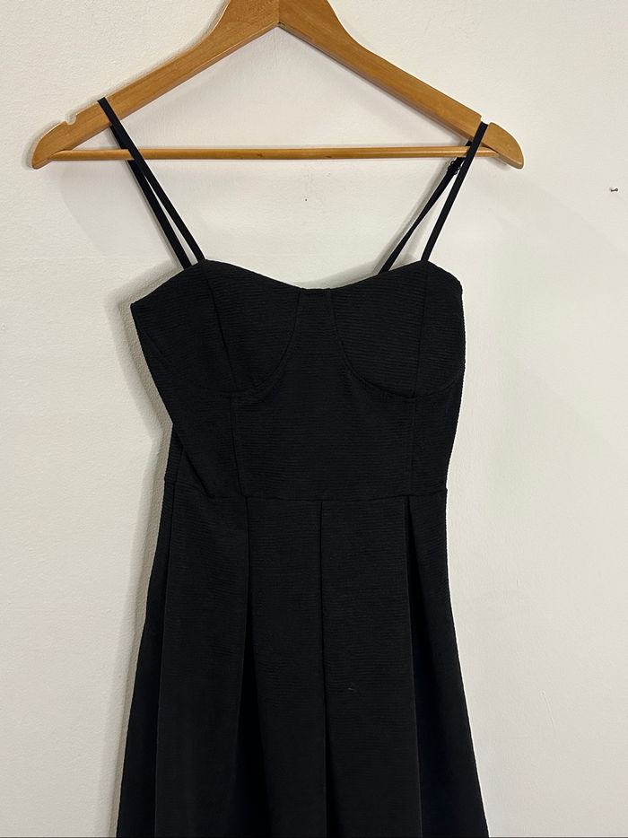 Robe noire taille 40 portée 1 fois - photo numéro 4