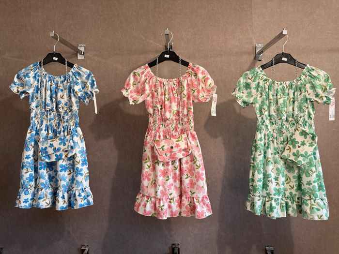 Robe à fleurs bleues - photo numéro 4