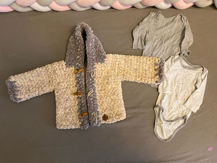 Lot bodies bébé et gilet hiver mixte
