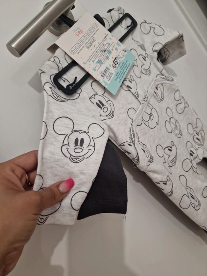 Lot de 2 pyjamas disney NEUFS - photo numéro 5