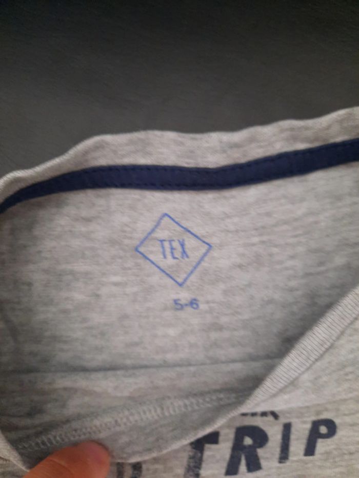 T shirt 5 ans - photo numéro 2