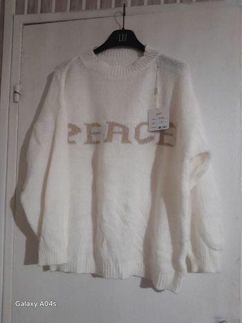 Lot  de deux pulls motif PEACE brillant 