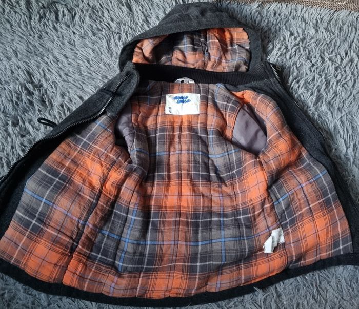 Manteau noir zippée avec boutons à capuche 3ans - photo numéro 6
