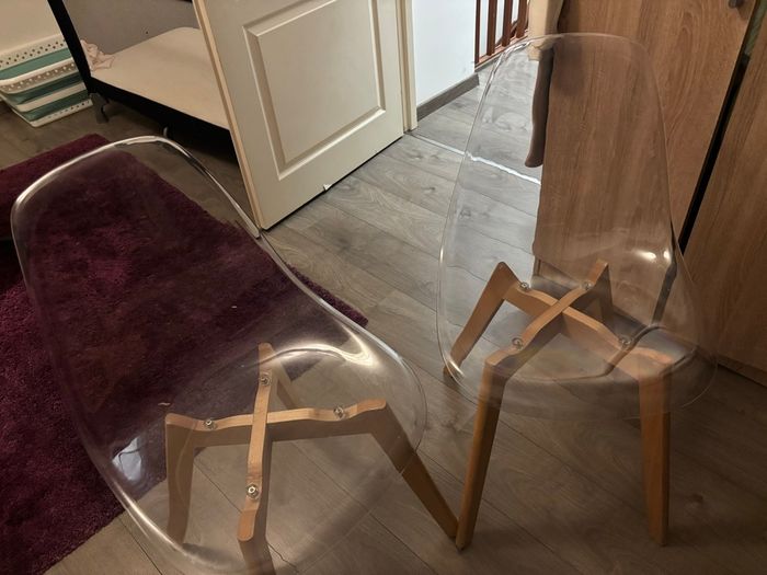 Lot 2 chaises scandinaves