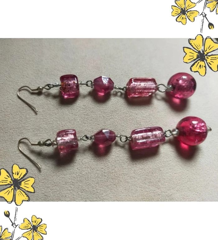 Boucles d’oreilles perles rose fuchsia – Longues, en perles de verre - photo numéro 2