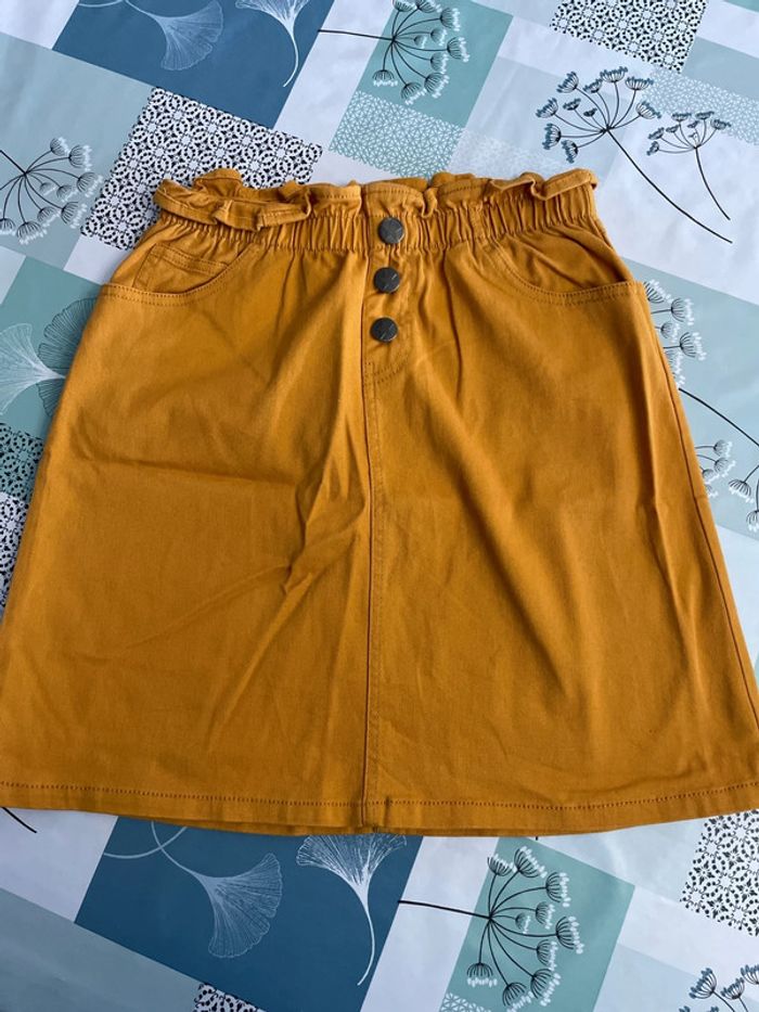 Lot 3 jupes 12ans (1 jeans, 1 jaune moutarde, 1 vichy rouge et noire) - photo numéro 5