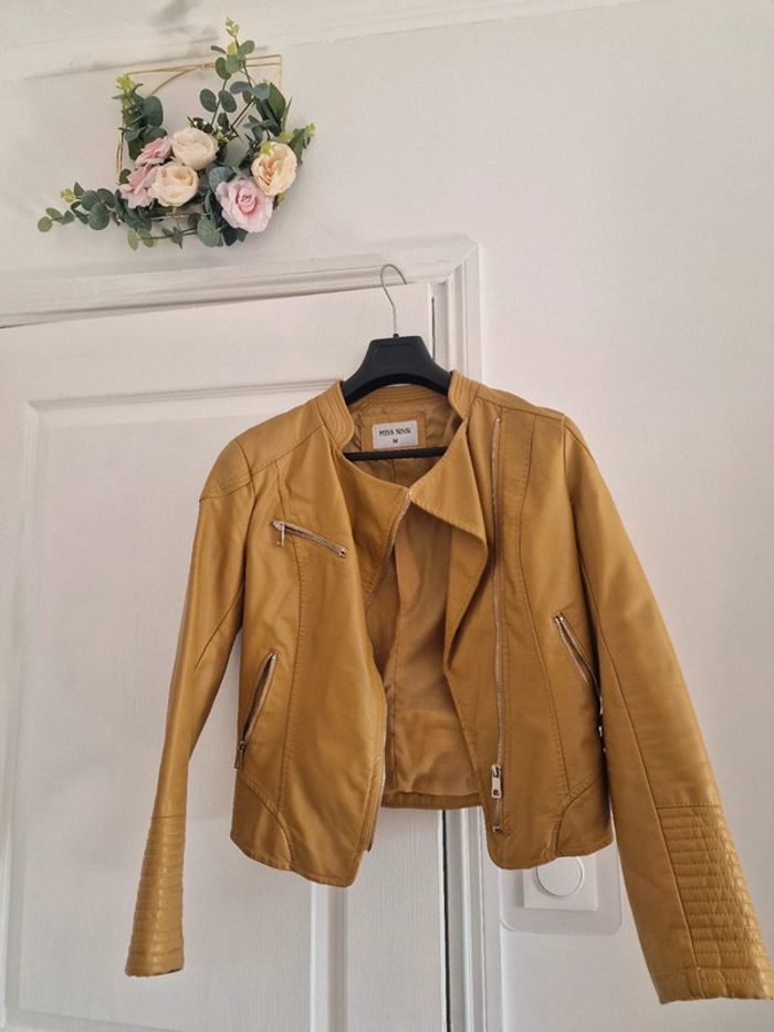 Veste perfecto simili cuir jaune moutarde - photo numéro 6
