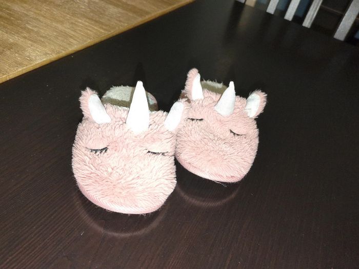 Chaussons licornes rose 31
