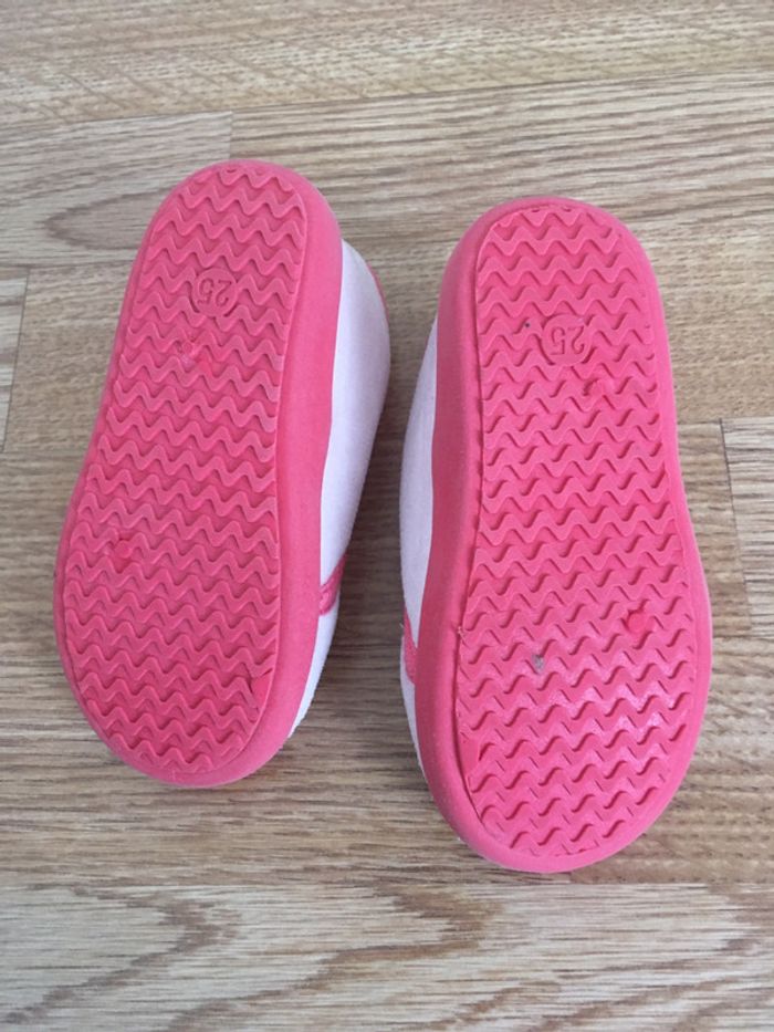 Chaussons fille pointure 25 - photo numéro 3