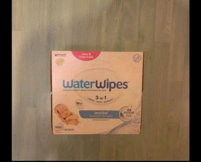 Carton de 18 paquets de lingettes waterwipes
