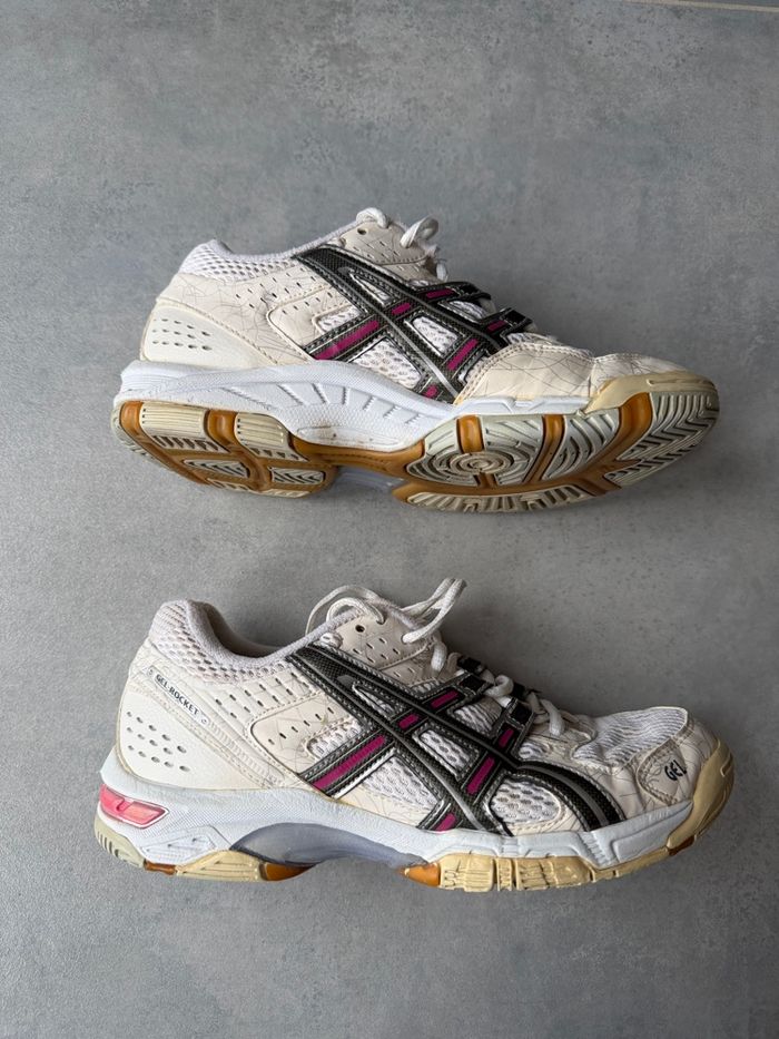 Baskets Asics de salle/gymnase - photo numéro 2