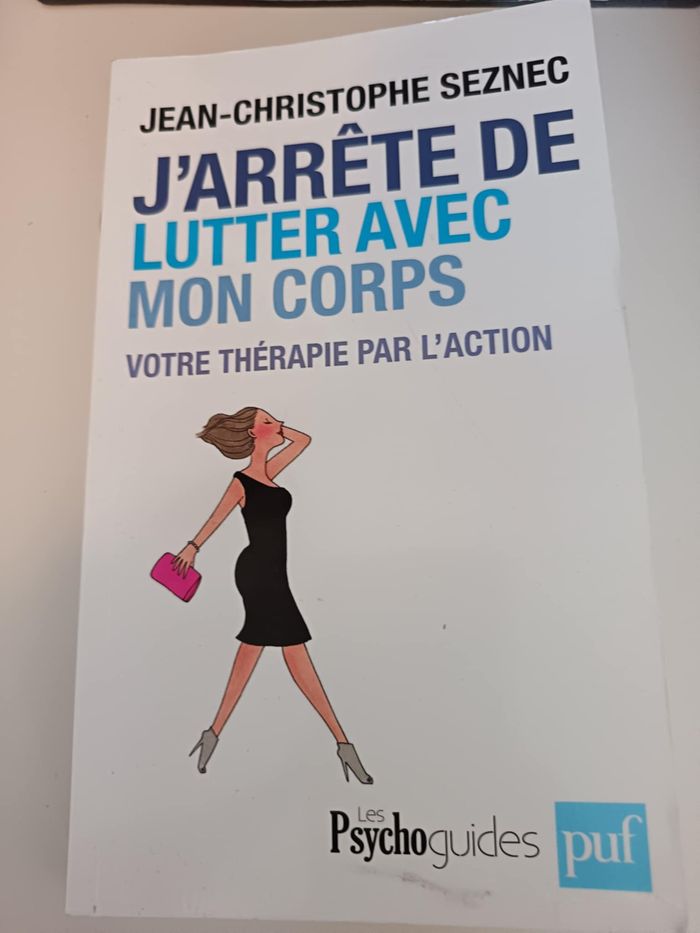 Livre "J'arrête de lutter avec mon corps"