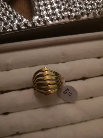 Bague dorée taille 11