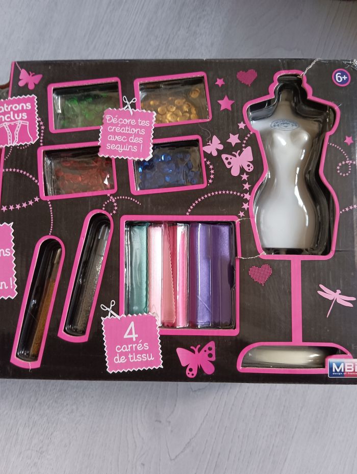 Jouet machine à coudre+ accessoires Haute Couture - photo numéro 3