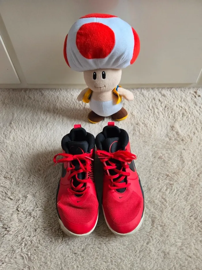 Baskets Nike taille 36 - photo numéro 2