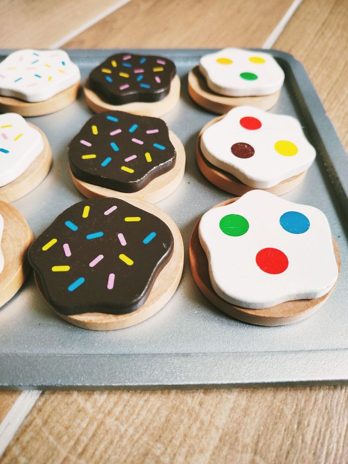 🍪Dinette plateau gâteaux /cookies à scratch en bois et accessoires marque Melissa et Doug - photo numéro 3