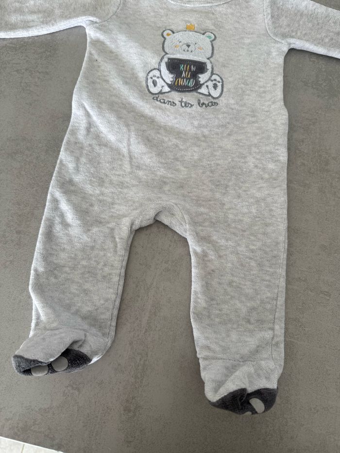 Pyjama - photo numéro 2