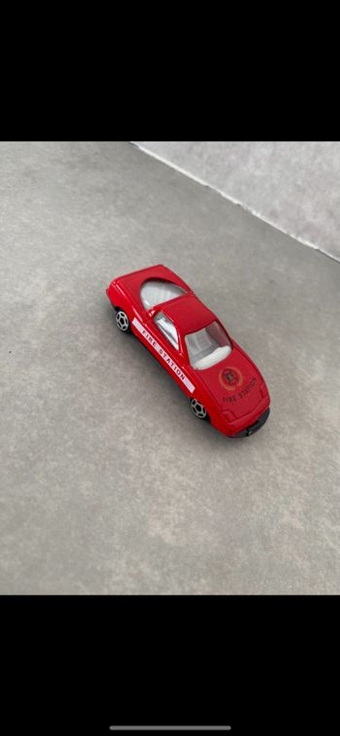Jouet voiture de pompiers