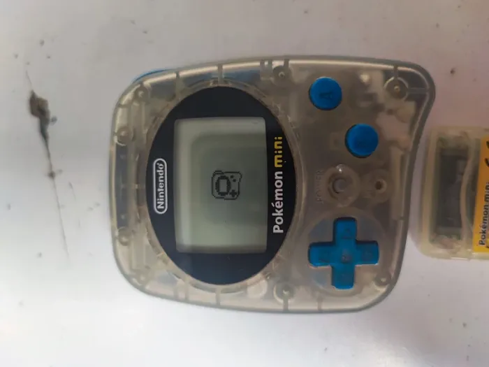 Console pokémon mini - photo numéro 3