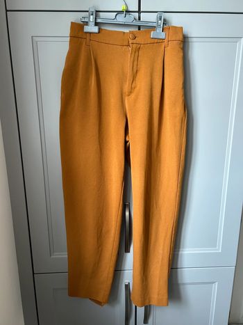 Pantalon chino fluide Zara