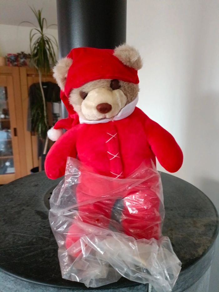 Ourson rouge Noël