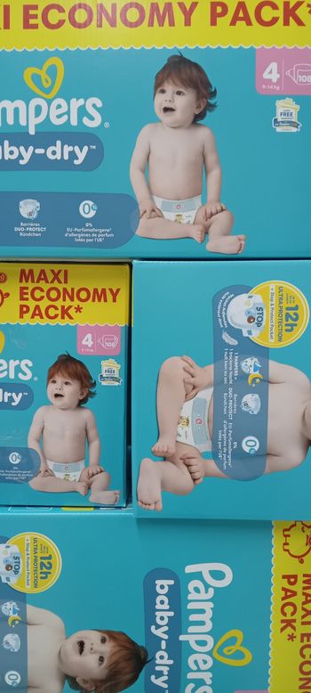 2 paquet de Couche Pampers taille 4